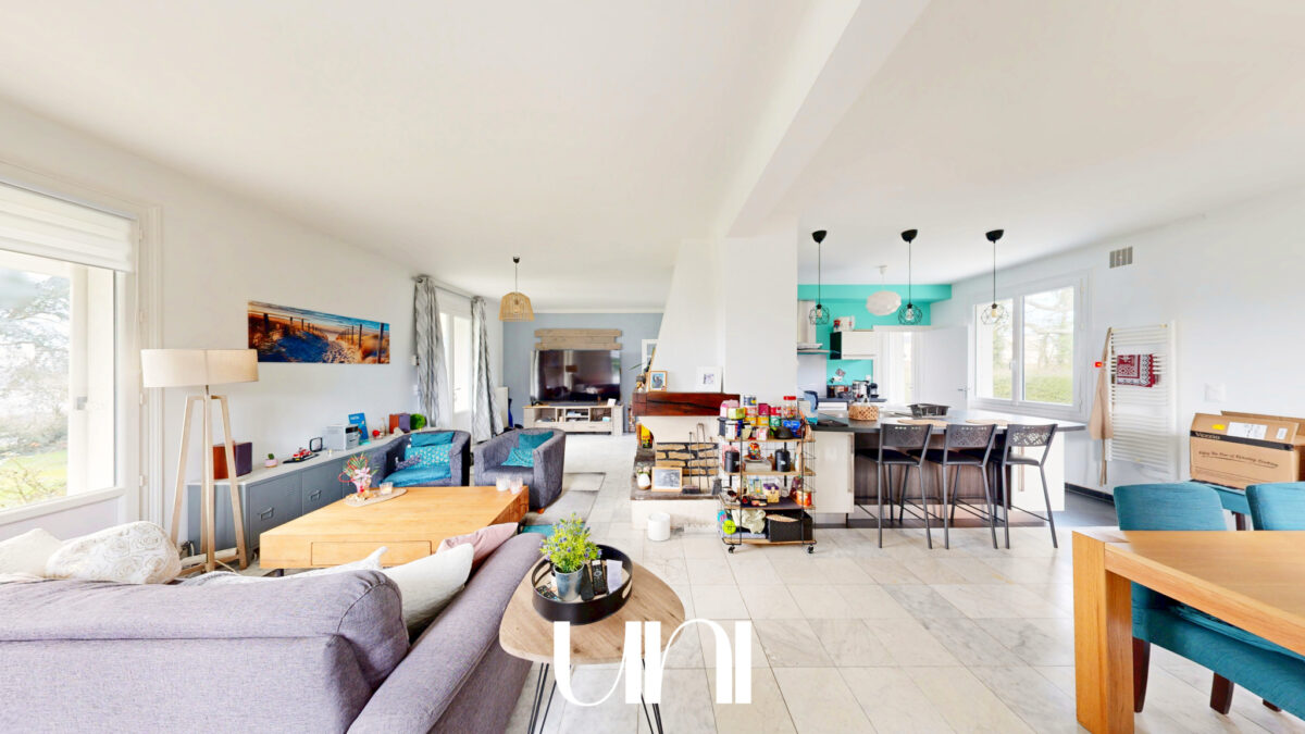 Magnifique maison T5 de 148m2 sur son terrain de 2700m2.