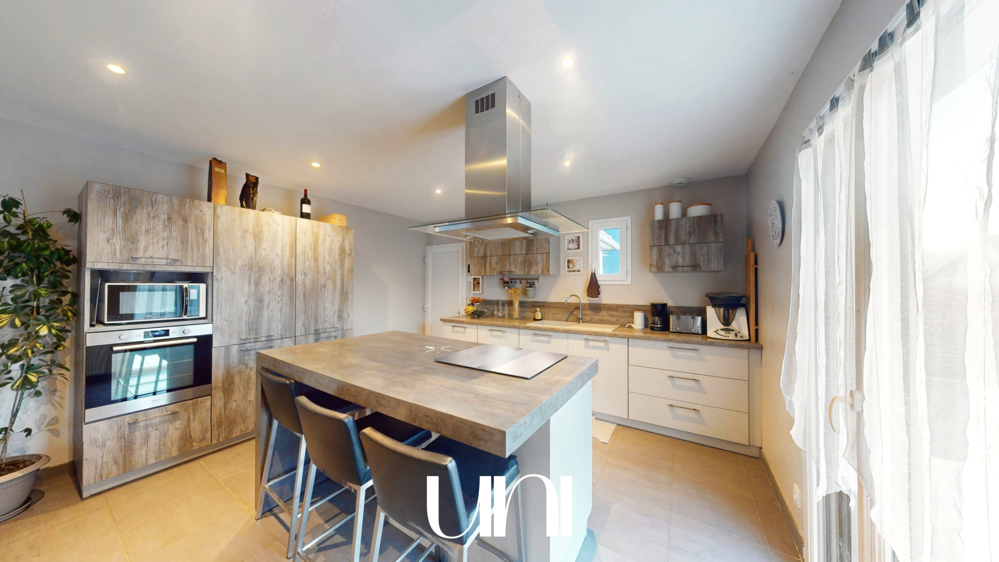 Maison T5 de 144 m2 avec un terrain de 627 m2