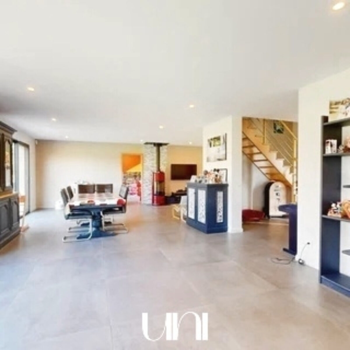 Maison T8 de 217m2 sur 5410 M2 de terrain