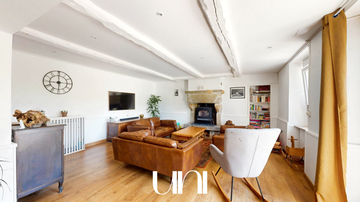 Maison T7 de 175m2 à SAINT-JEAN-DES-CHAMPS