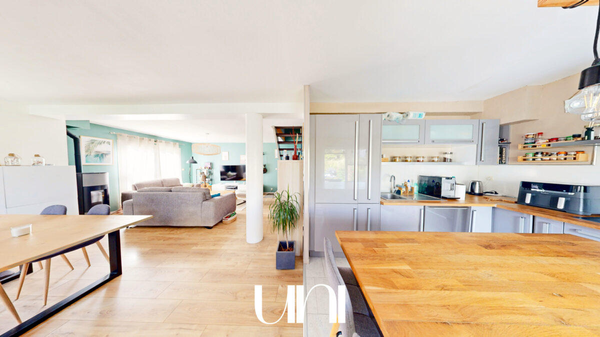 En exclusivité, jolie maison T5 idéalement situé à quelques minutes de la mer