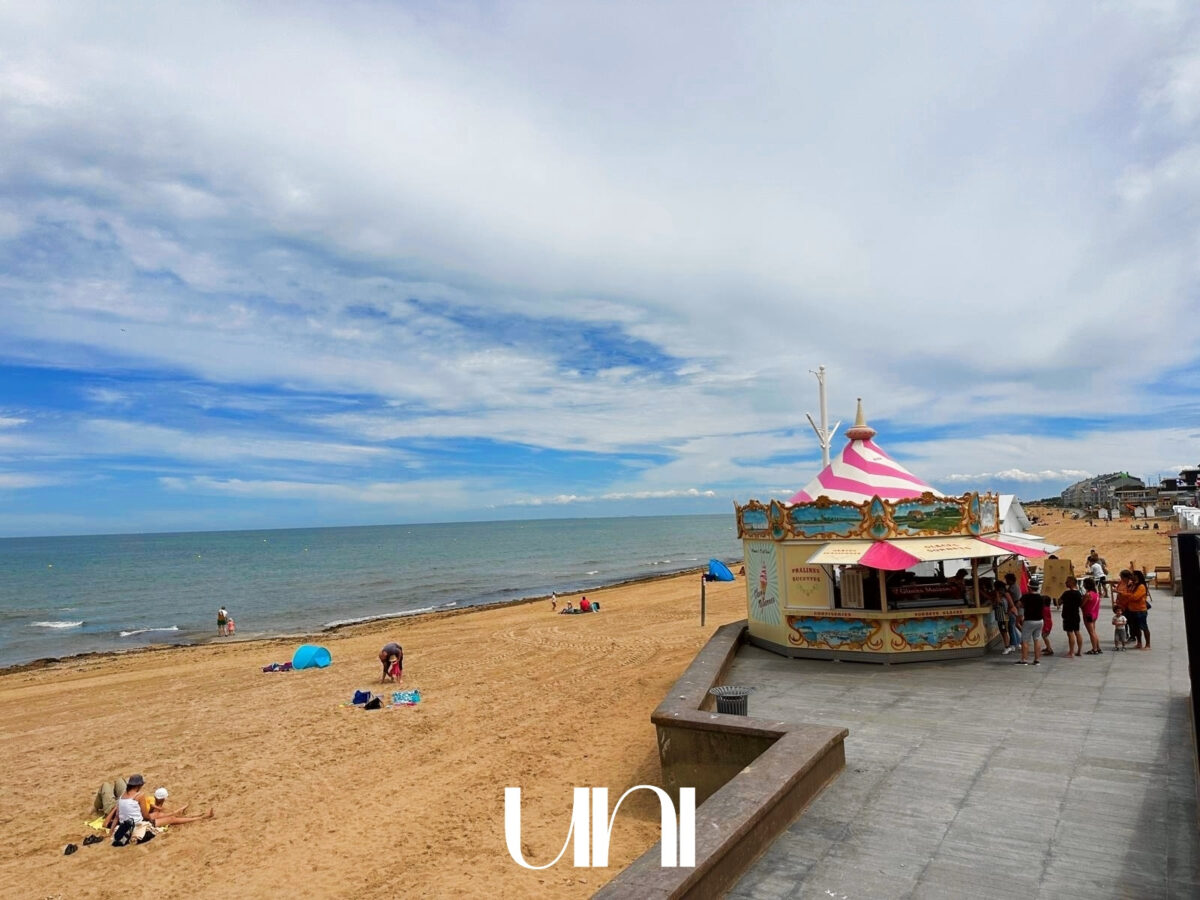 Appartement T2 de 45.46 m2 avec parking - COURSEULLES SUR MER