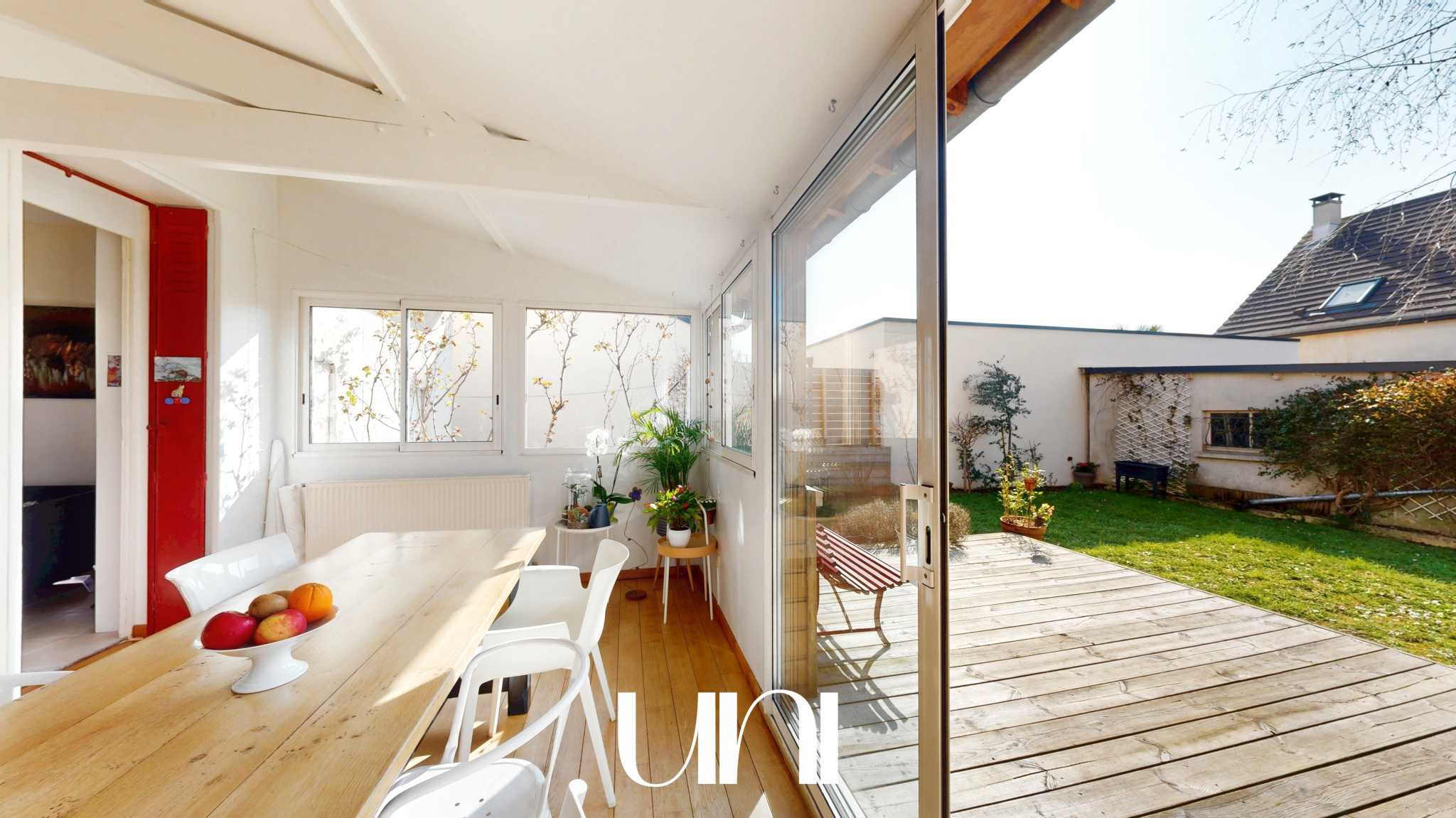 Maison de ville T4 de 103m2 avec jardin, garage et dépendance sur un terrain de 345m2