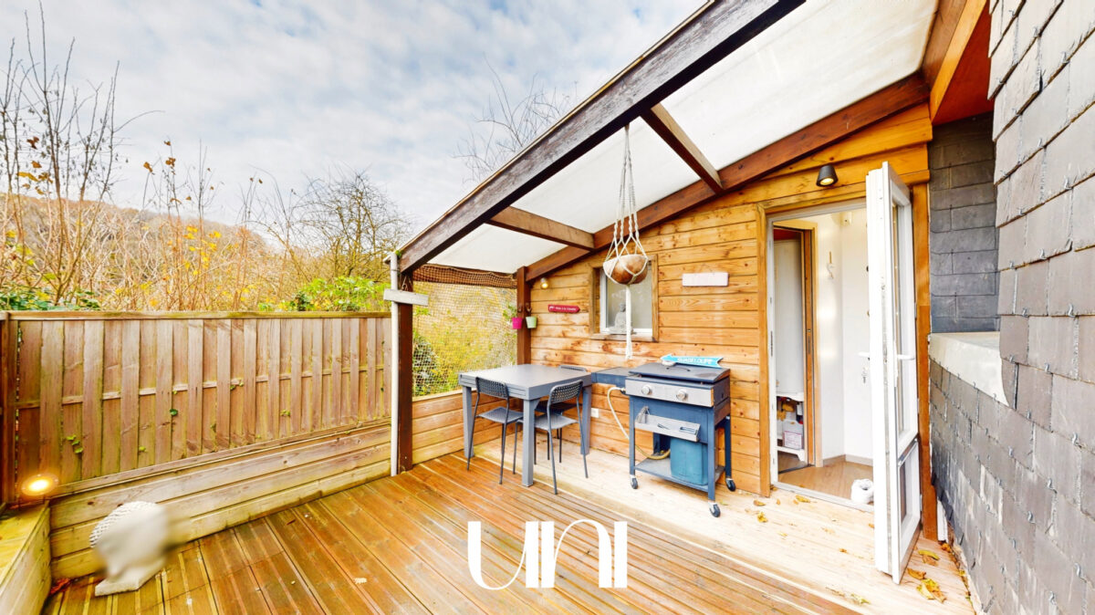 Maison de ville T4 de 61m2 avec petit jardin et terrasse rare à la vente