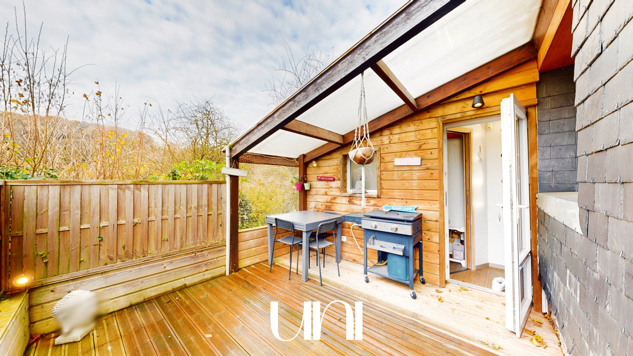 Maison de ville T4 de 61m2 avec petit jardin et terrasse rare à la vente