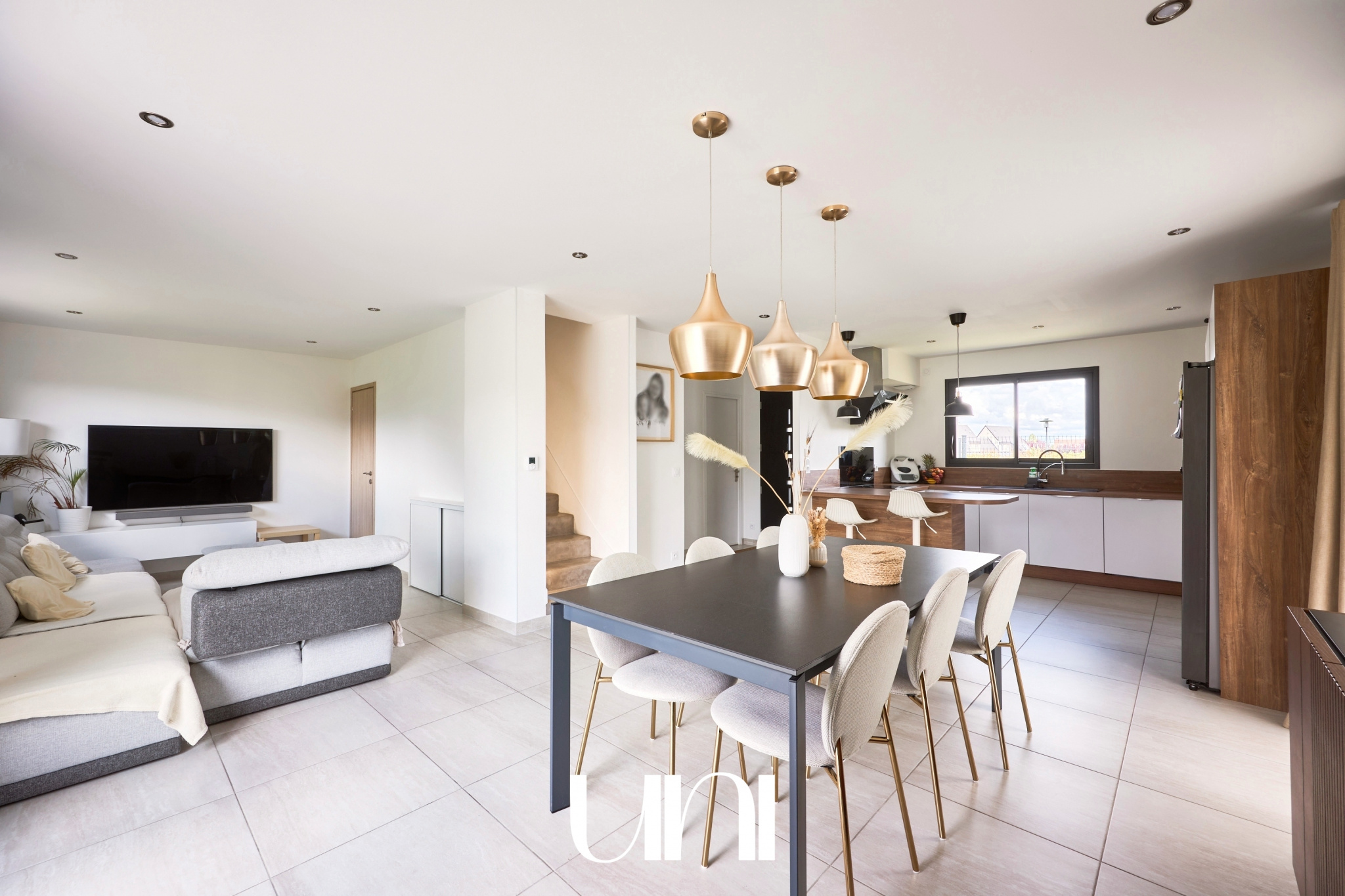 MAISON T5 DE 117m2 sur terrain de 310m2