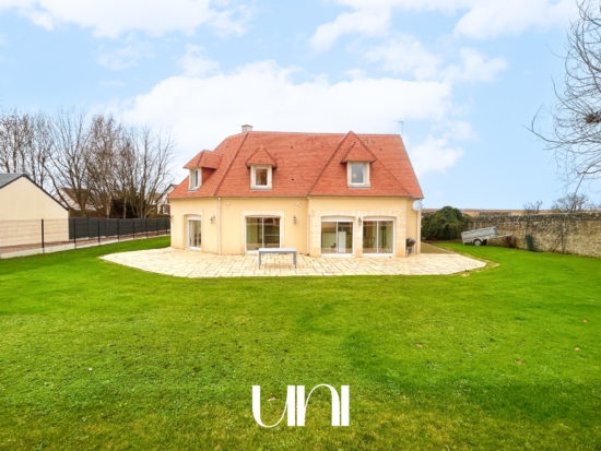 Jolie maison pleine de potentiel idéalement située - triangle d'or - Caen Nord - 157m2 Anisy