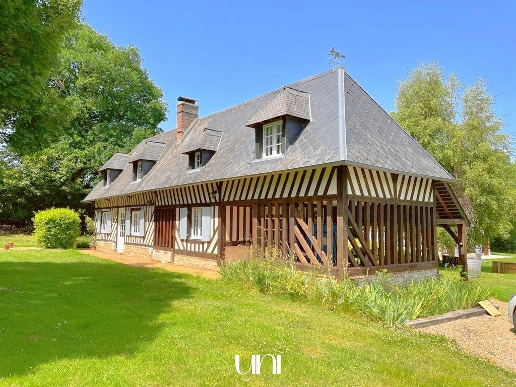 Magnifique Propriété de 310m2 sur parc arboré de 2,3 hectares