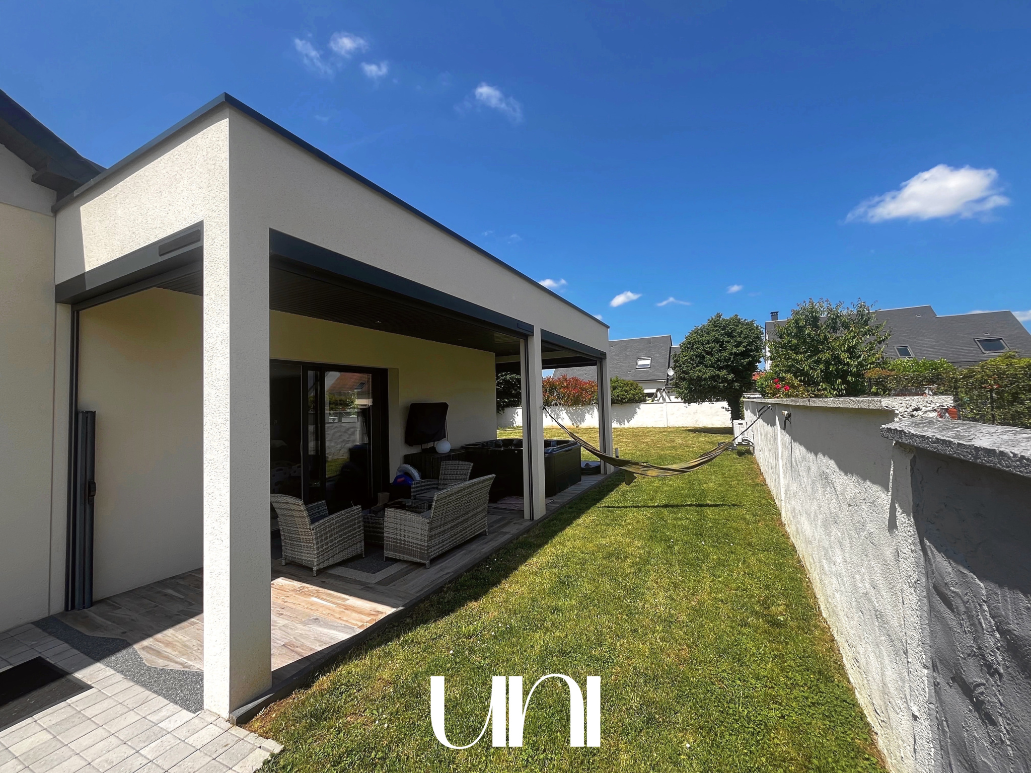 Maison T6 206 m2 sur 918 m2 de terrain à Cuverville