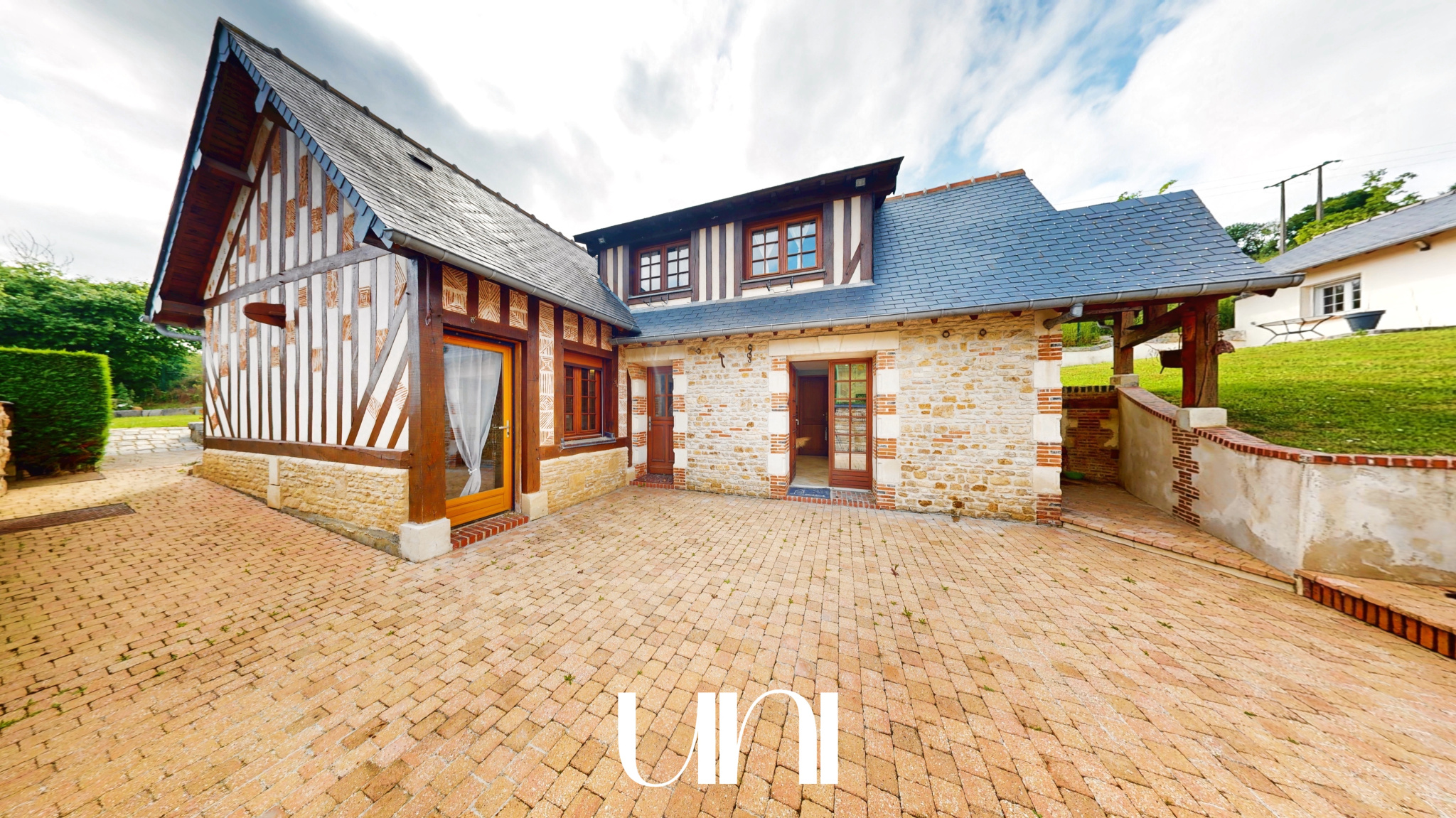 Maison T6 de 120m2 Lisieux