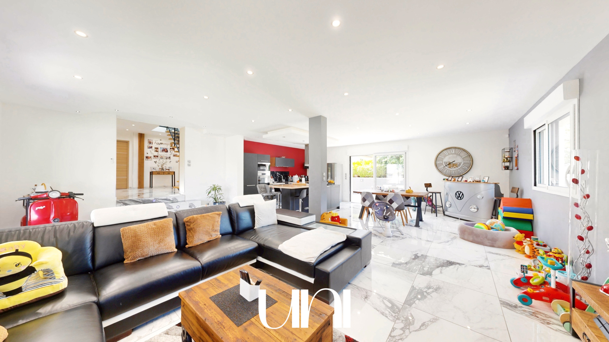 Maison T6 206 m2 sur 918 m2 de terrain à Cuverville