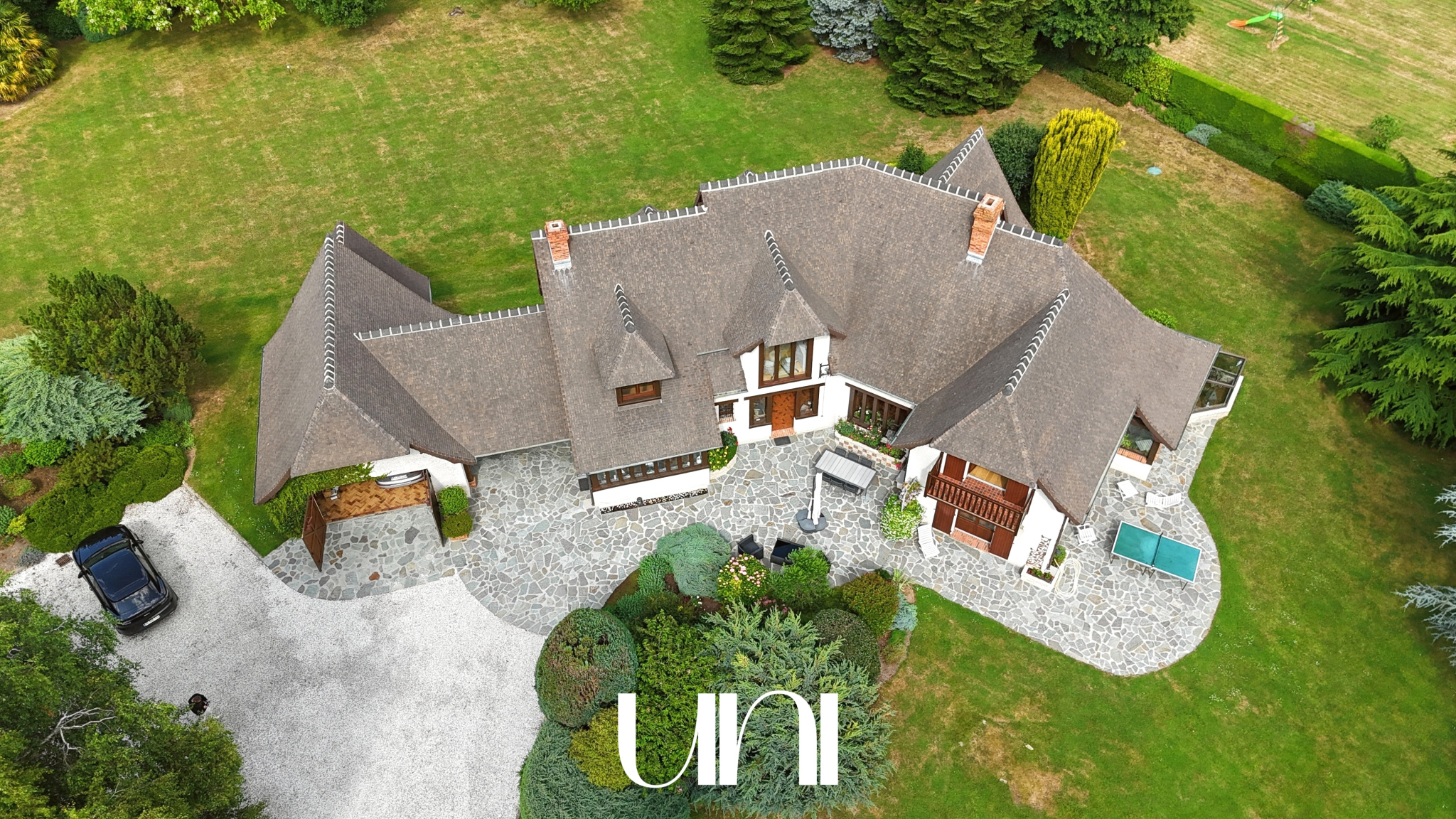 Maison T10 de 290 m2 - MATHIEU