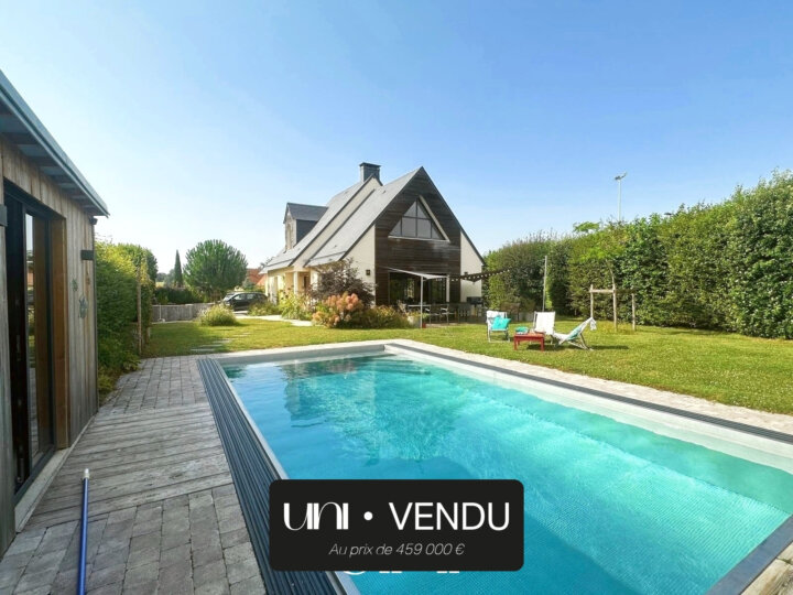 Maison T5 de 140 m2 sur terrain de 1201 m2 - BRETTEVILLE SUR LAIZE
