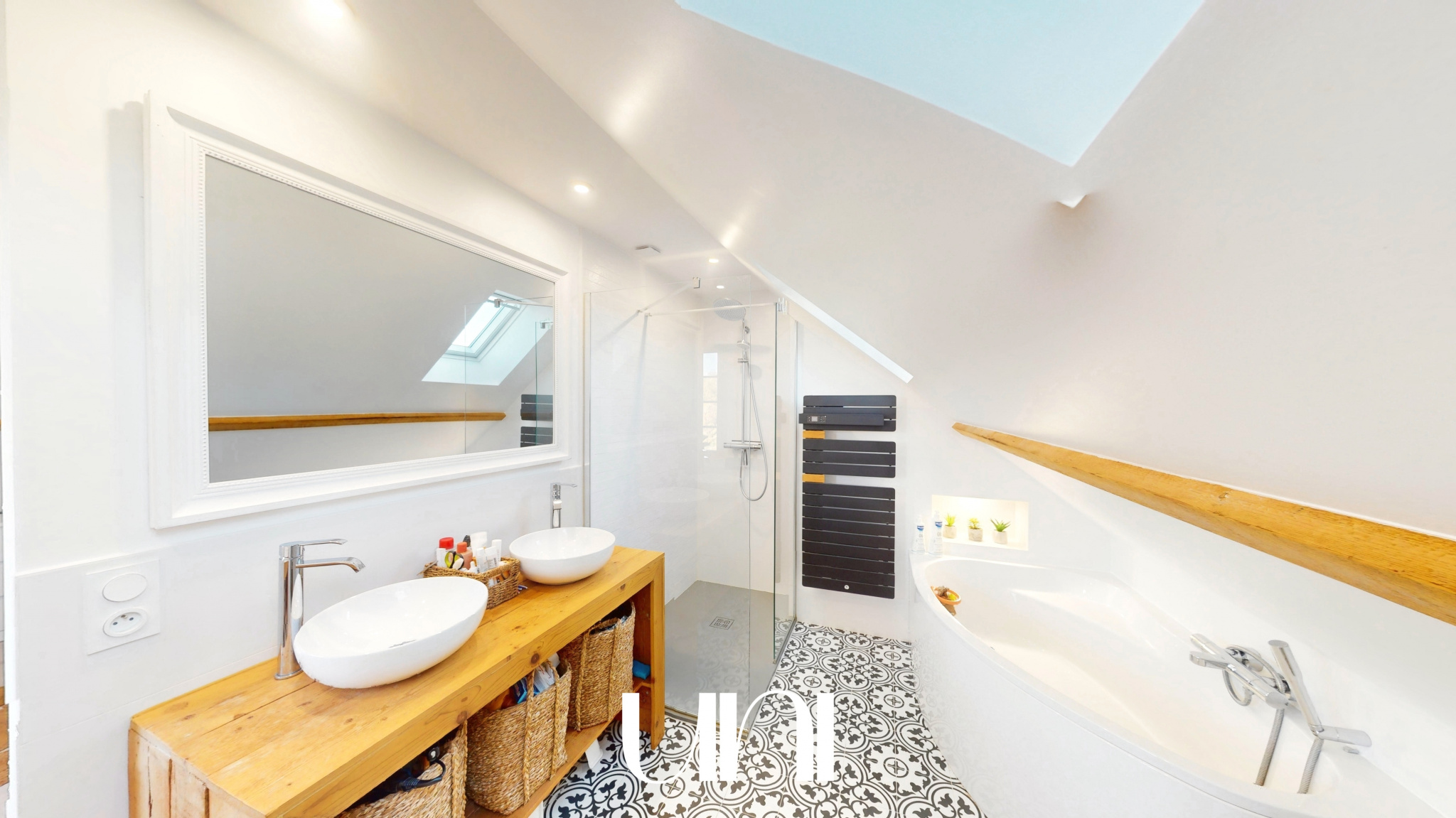 Maison T5 de 105 m2 sous sol complet avec terrain de 624 m2