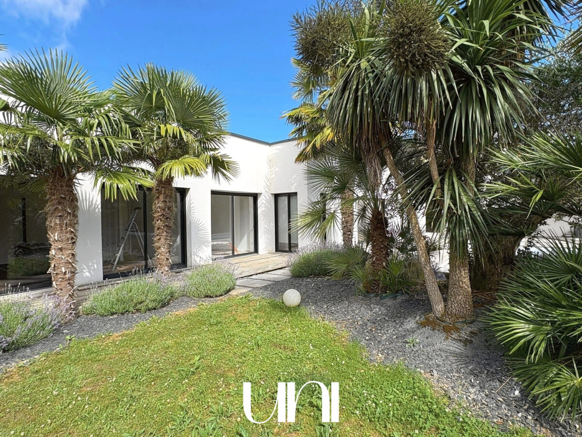 Maison T5 de 159m2 sur terrain de 1000m2