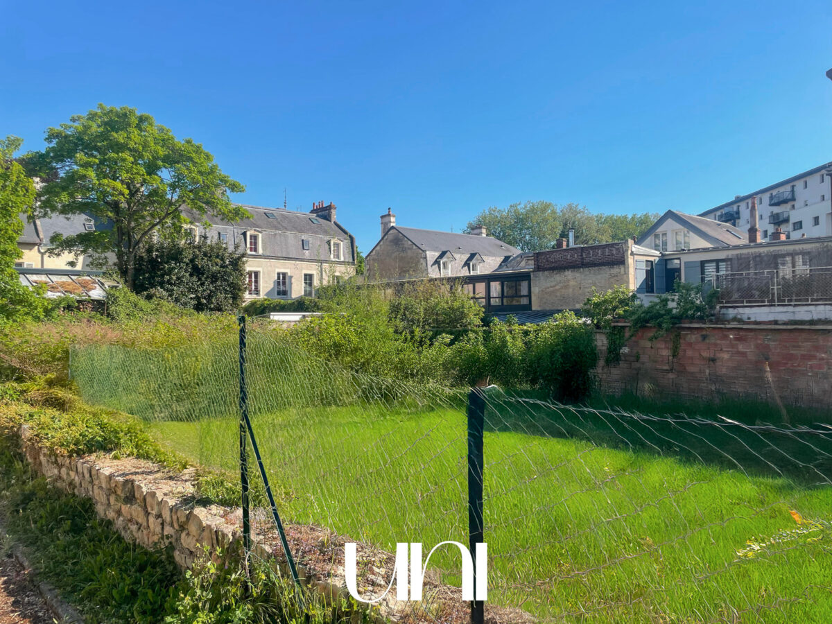 Terrain de 507 m2, constructible et viabilisé - CAEN
