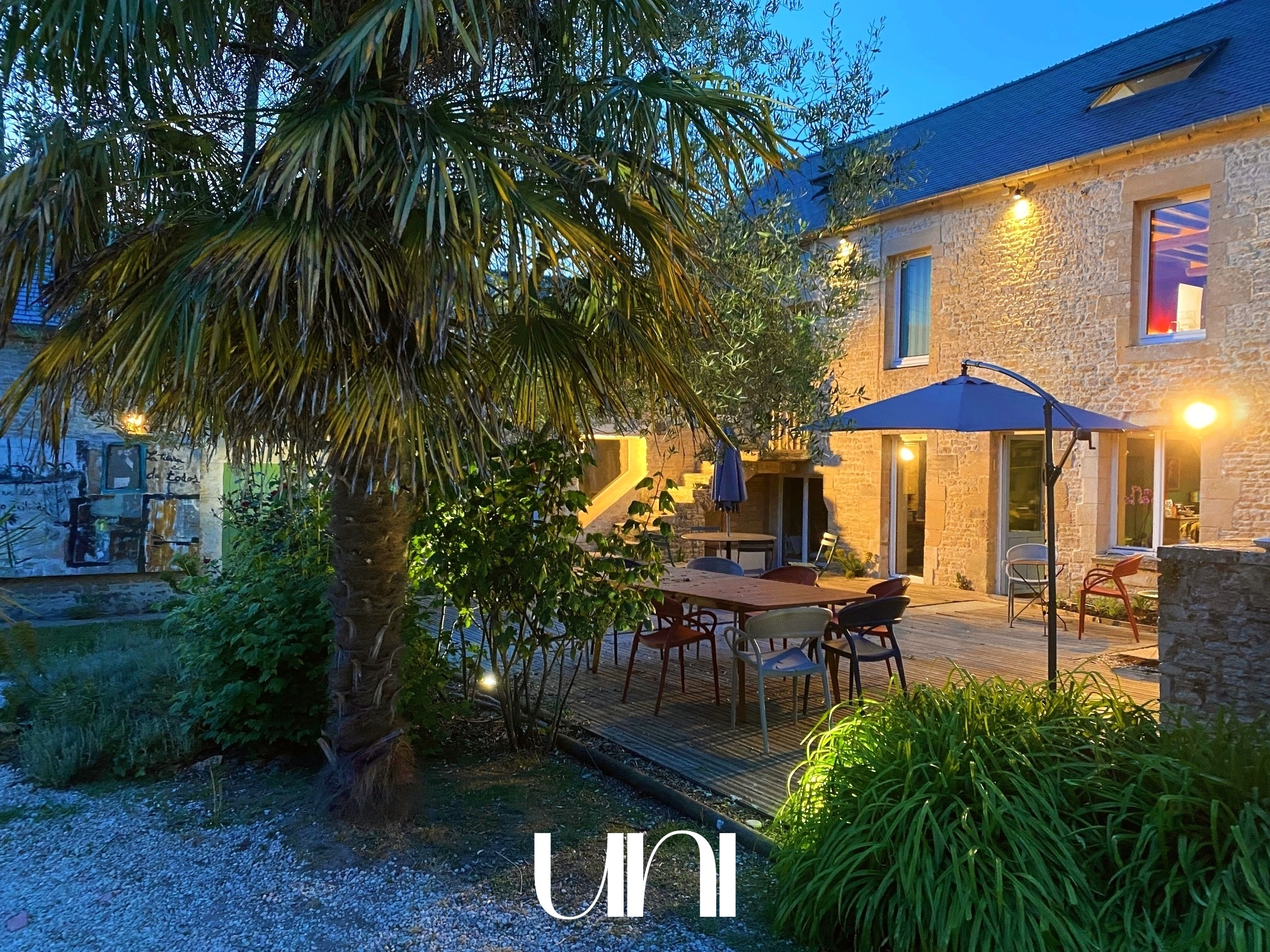 Coup de cœur ! Propriété 10 pièces de 208m2 sur une parcelle de 2700m2