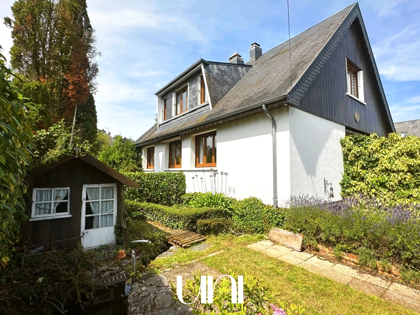 Maison T6 de 150 m2 sur terrain de 600 m2 - CAEN