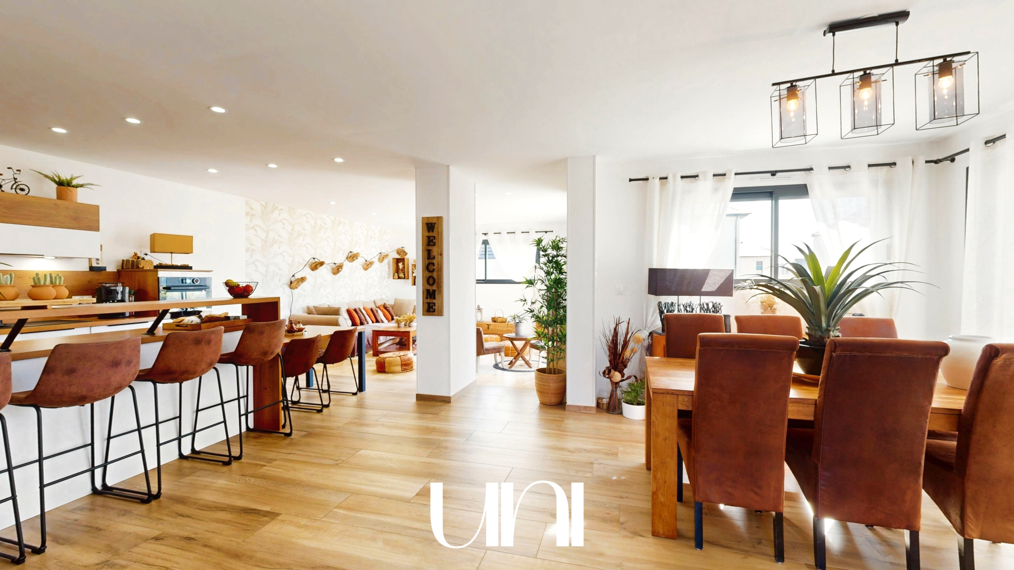 Belle maison contemporaine T4 de 148m2 sur 465m2 de terrain