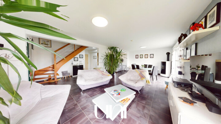 Maison T6 bis