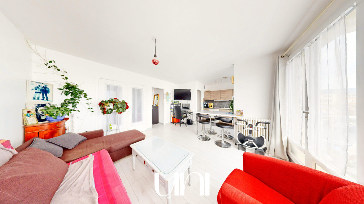 En exclusivité, joli appartement de 48m2 avec balcon et place de parking