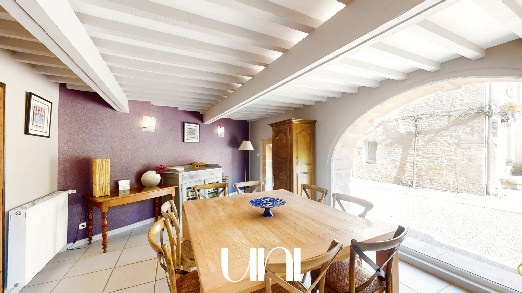 Maison T11 de 305 m2, avec dépendance T3 de 75 m2 sur terrain de 5000 m2