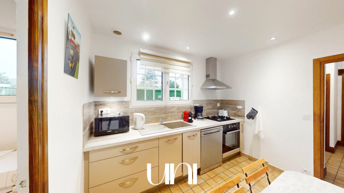 Maison T7 de 151m2 sur un terrain de 600m2 rénovée récemment !