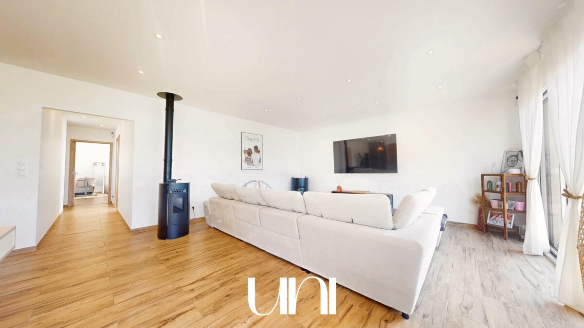 Maison de plain pied de 133m2 à ESCOVILLE