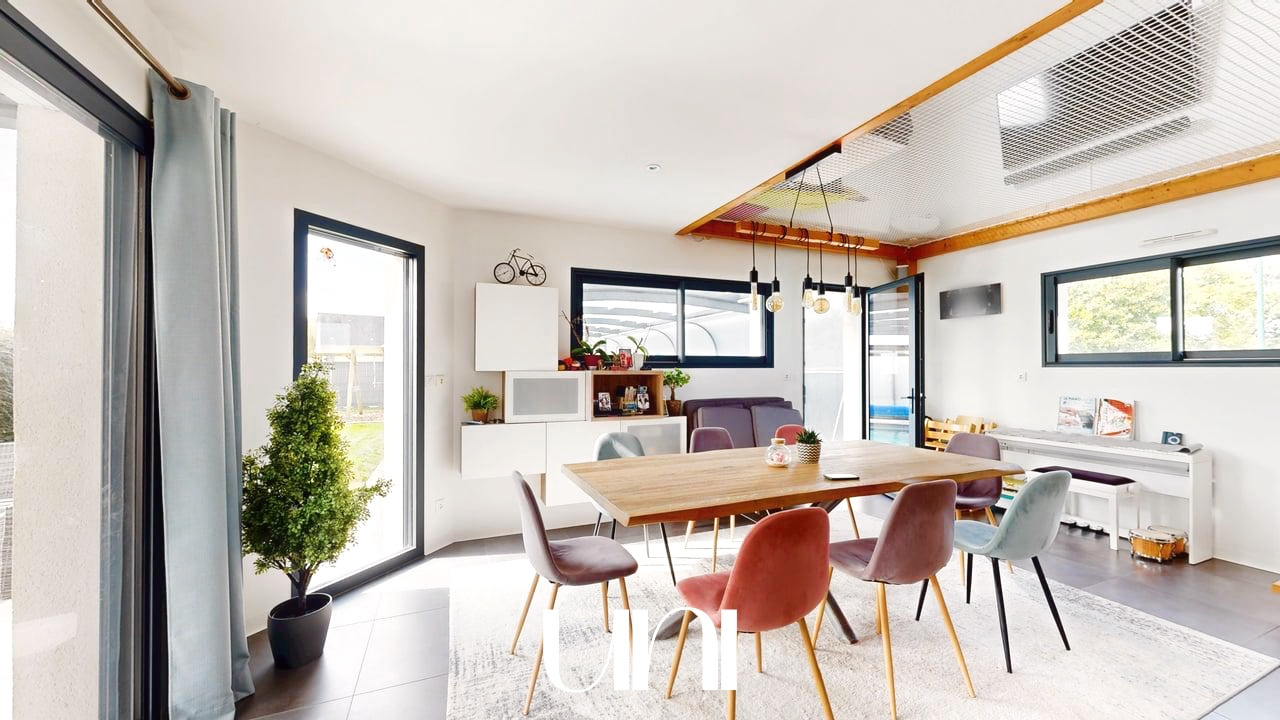 Maison T6 - 175m2 - Agy