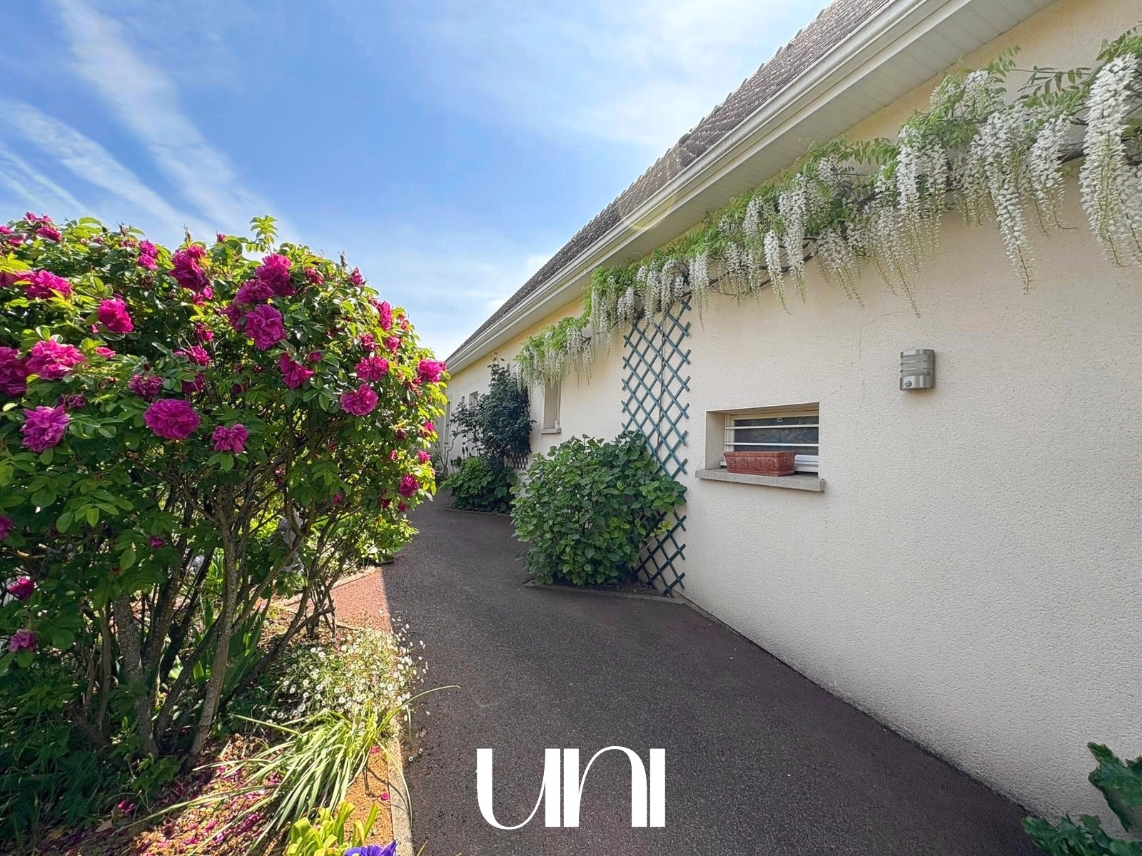 Maison T7 de 180 m2 sur terrain de 1000 m2 - BIEVILLE-BEUVILLE