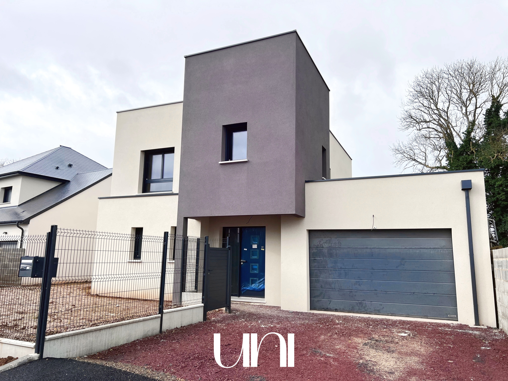 Maison 6 pièces de 164m2 sur une parcelle de 485m2