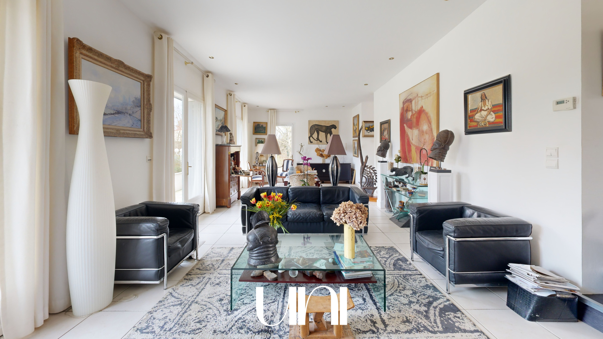 Maison T8 de 200 m2 sur terrain de 2000 m2 - LION-SUR-MER