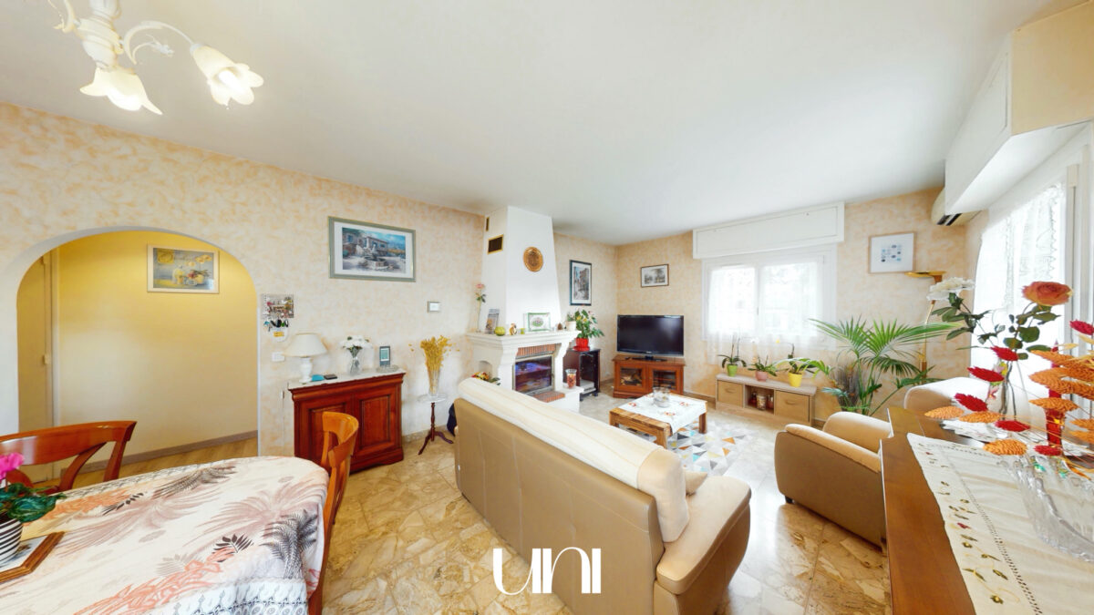 Maison T5 de 120m2 sur un terrain de 700m2 avec sous-sol complet