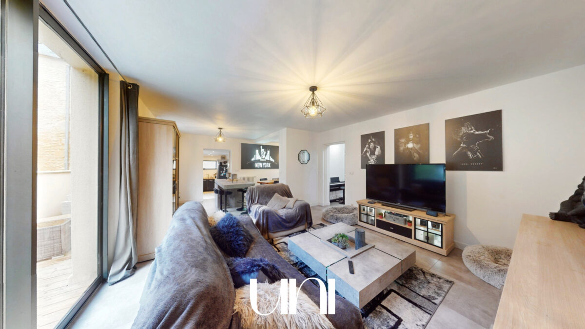 Maison T5 de 148 m2 sur parcelle arborée de 720m2