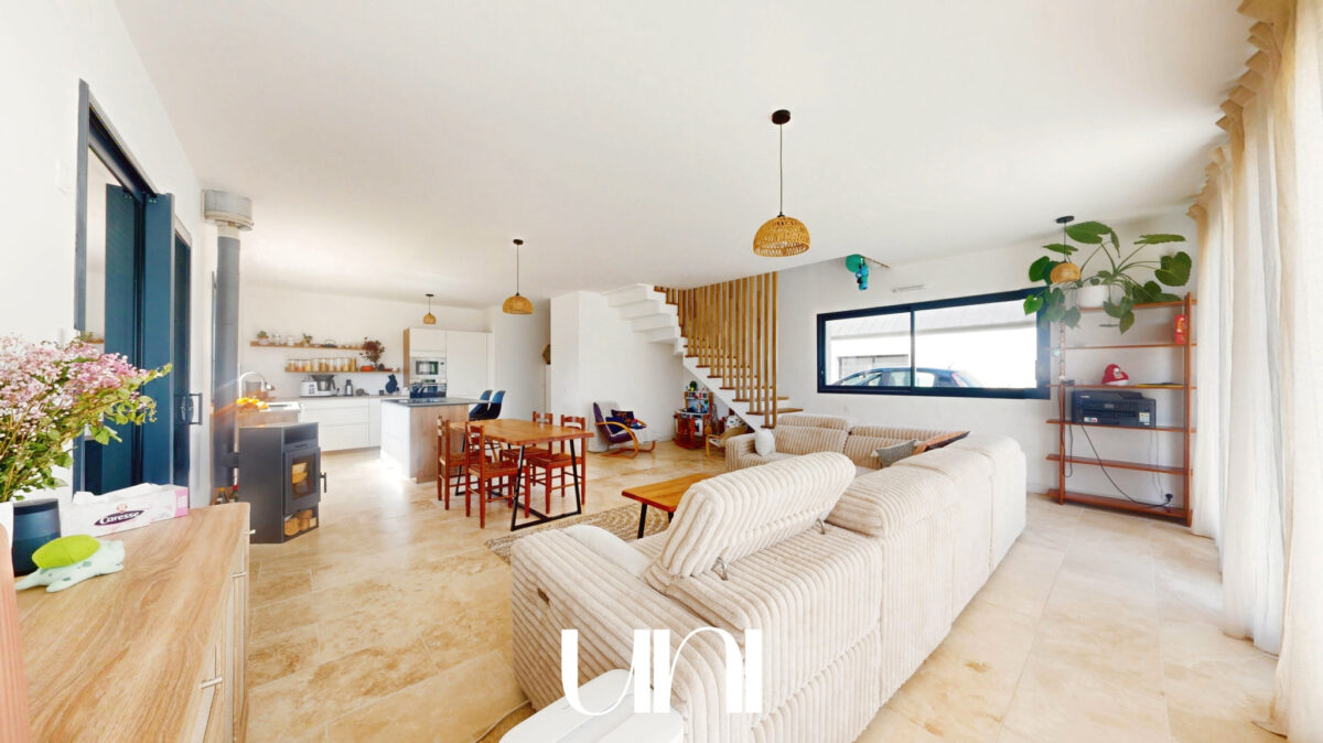 Maison T6 de 185 m2 - Bénouville