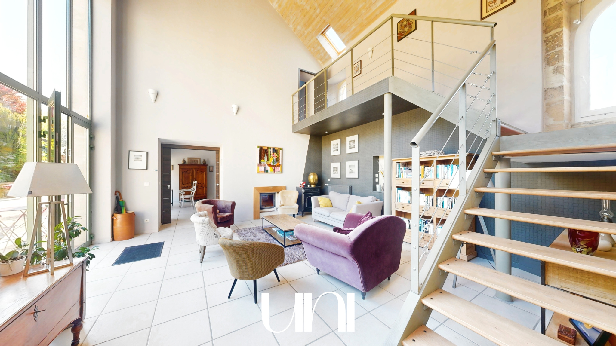 Maison T11 de 305 m2, avec dépendance T3 de 75 m2 sur terrain de 5000 m2