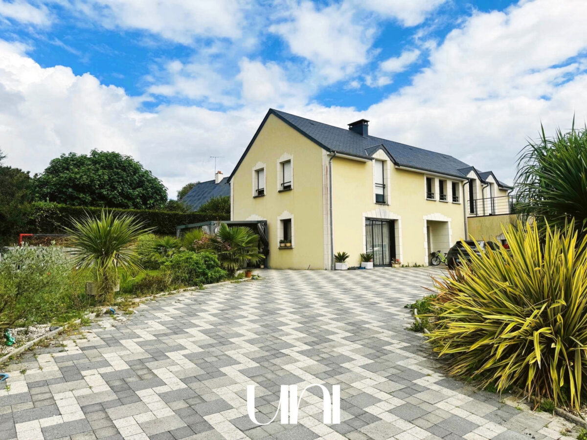 Belle maison T6 de 209 m2 proche Saint Lô