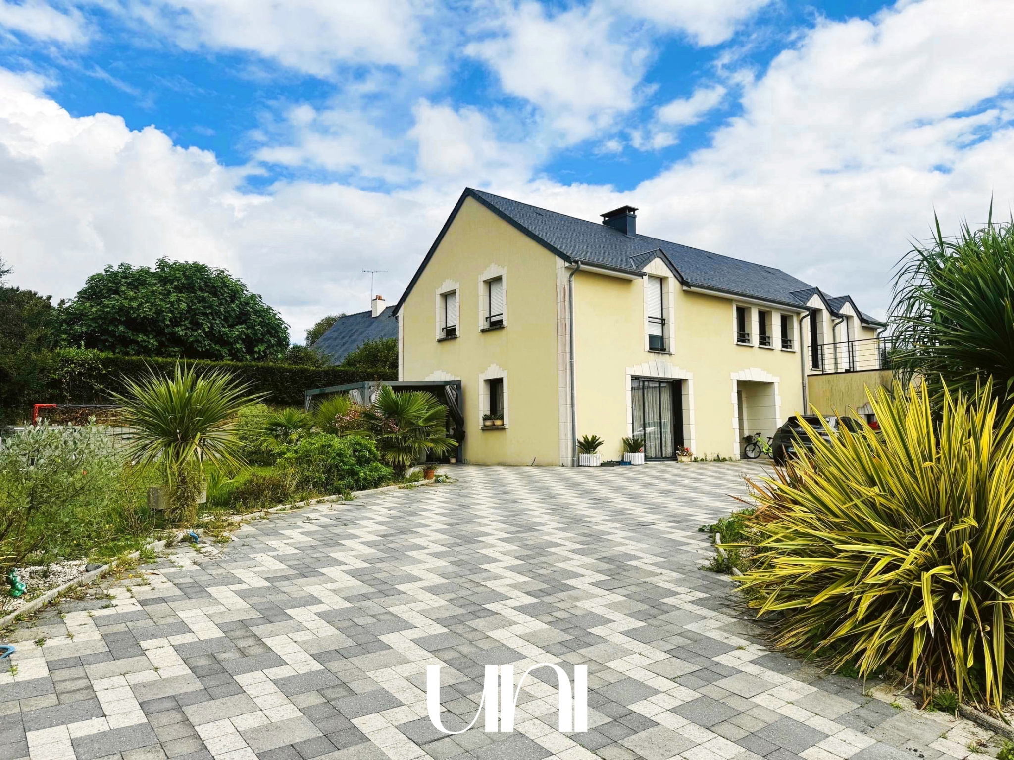 Belle maison T6 de 209 m2 proche Saint Lô