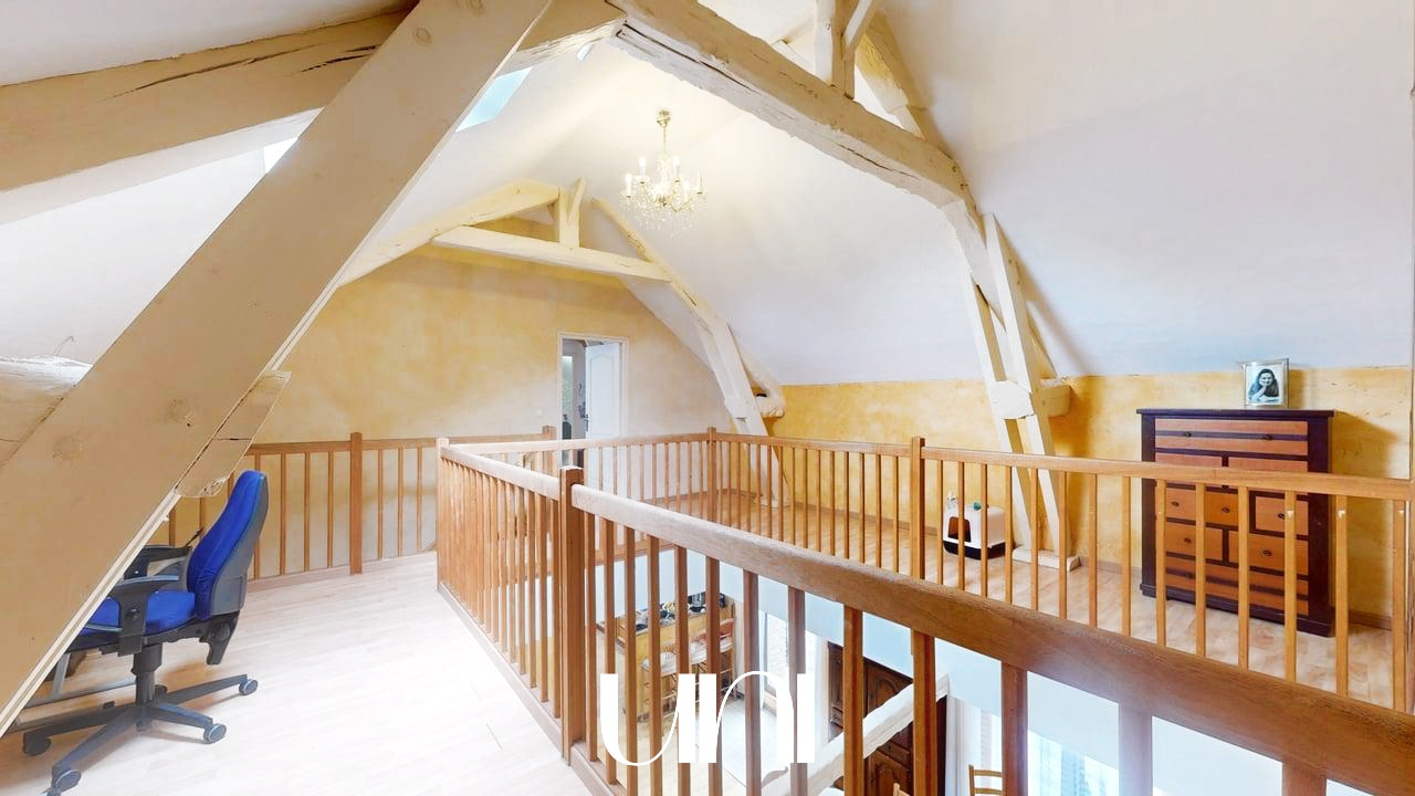 Maison T6 - 215m2 - Magny la campagne